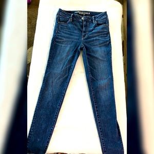 American Eagle Stretchy Jeans